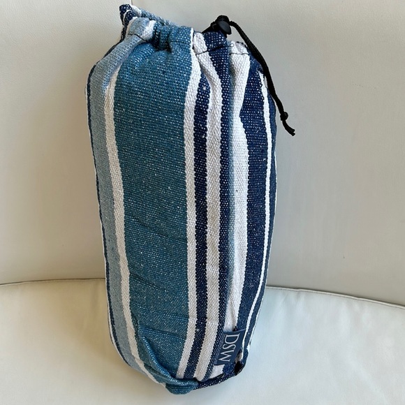 DSW Sanuk Hammock - Picture 2 of 5